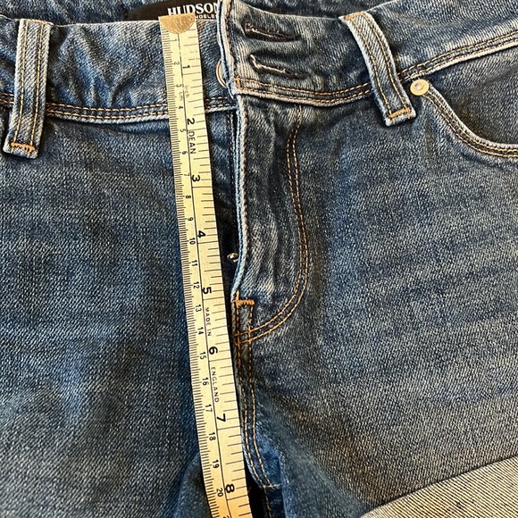 Hudson Croxley Cuffed Mid Rise Denim Shorts Women's Size 27 in Reaction Color - Picture 10 of 15